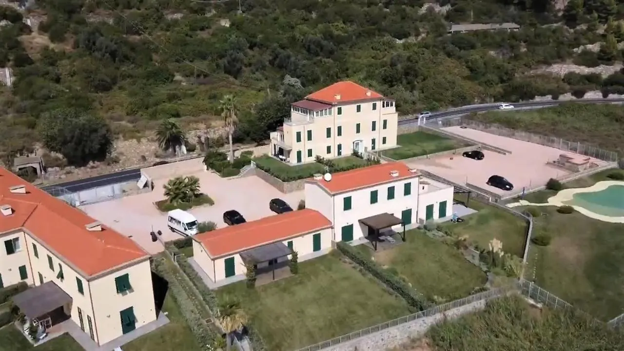 Cluxury-Torre Dei Saraceni Boutique Apt By The Sea Beach, Pool,Private Jacuzzi, Parking Cervo 0*,