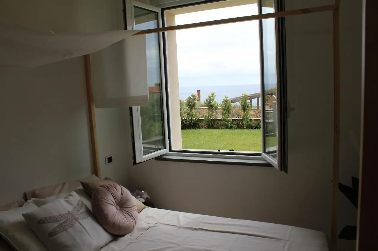 Prázdninový dům Cluxury-Torre Dei Saraceni Boutique Apt By The Sea Beach, Pool,Private Jacuzzi, Parking Cervo