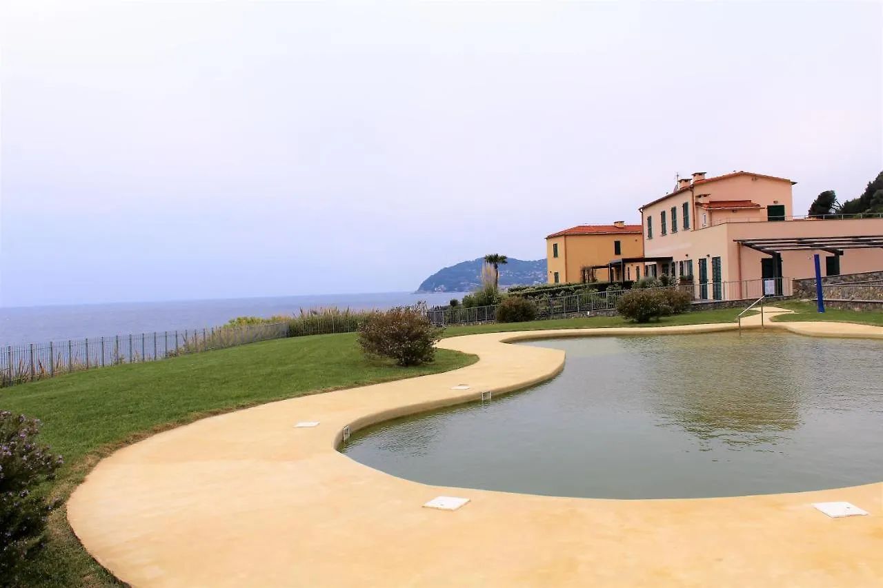 Cluxury-Torre Dei Saraceni Boutique Apt By The Sea Beach, Pool,Private Jacuzzi, Parking Cervo 0*,  Itálie