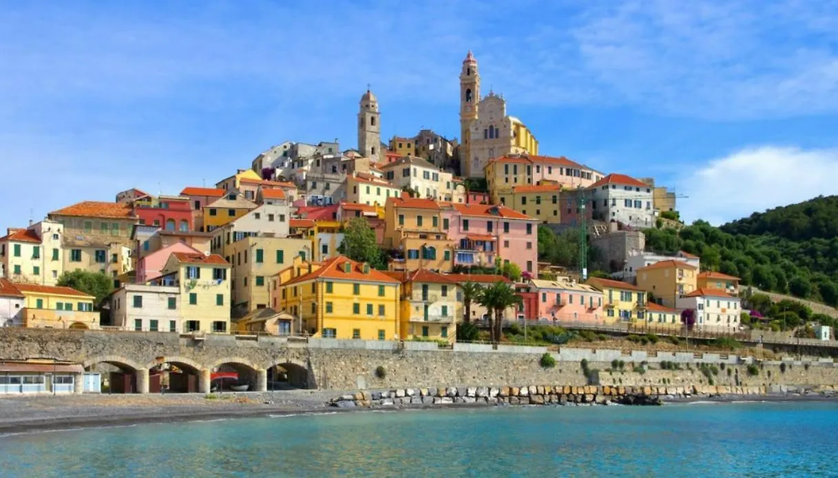 Holiday home Cluxury-Torre Dei Saraceni Boutique Apt By The Sea Beach, Pool,Private Jacuzzi, Parking Cervo